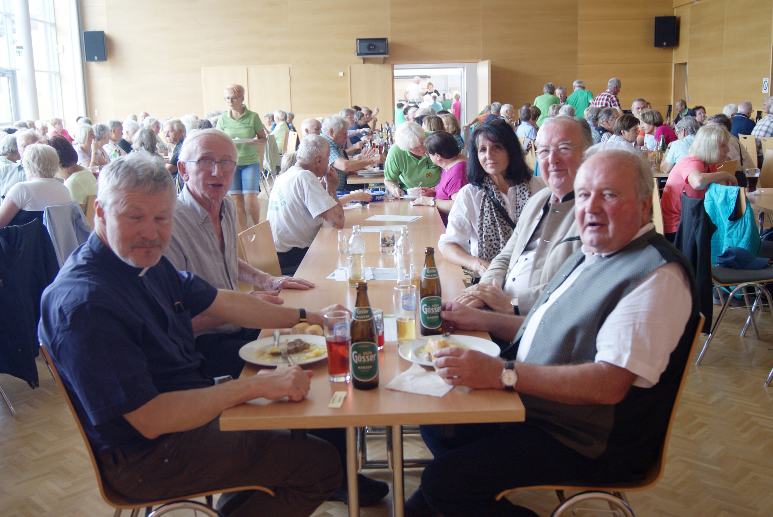 Kulinarische Stärkung für die rund 200 Teilnehmenden in Langenwang Kulinarische Stärkung für die rund 200 Teilnehmenden in Langenwang